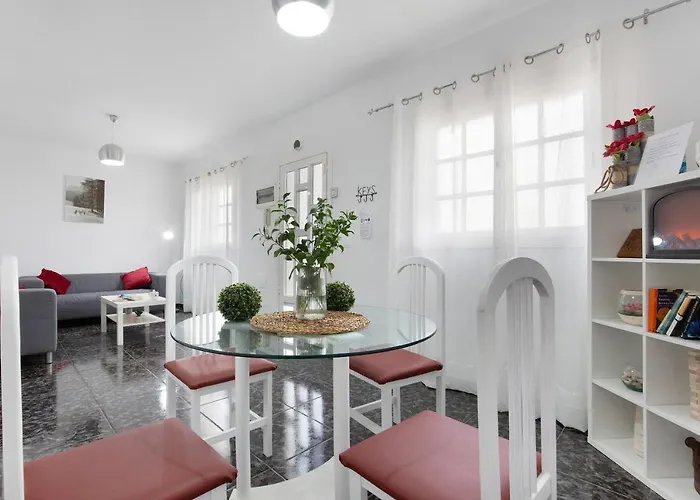 Casa Majos Holiday home Tesejerague